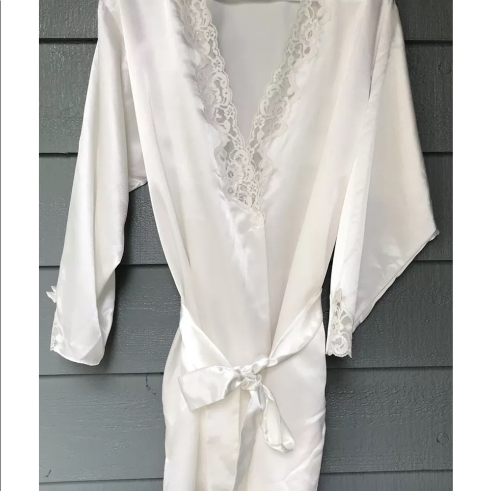 Vintage cacique silky bathrobe Small - Picture 3 of 7